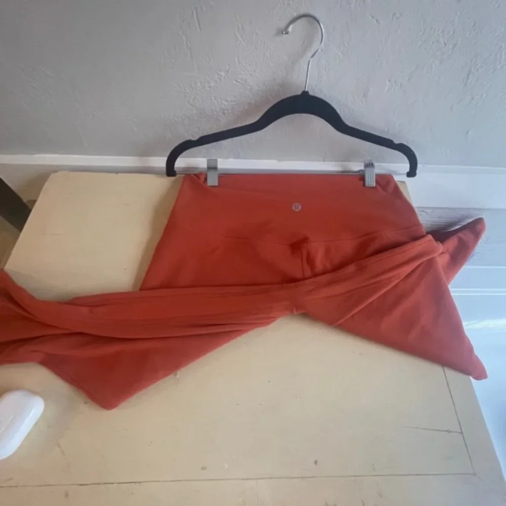 Lululemon  Leggings size 10 High Rise Pant  Canyon Orange